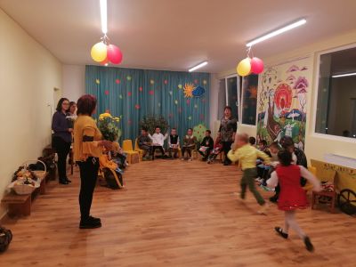 Есенно тържество - втора група - ДГ Българче - Антон