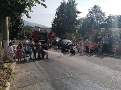 Ден на пожарната безопасност - ДГ Българче - Антон