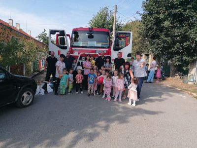 Ден на пожарната безопасност - ДГ Българче - Антон